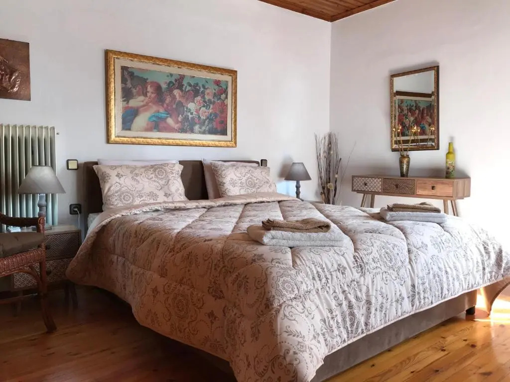 Sarakinas Farm House