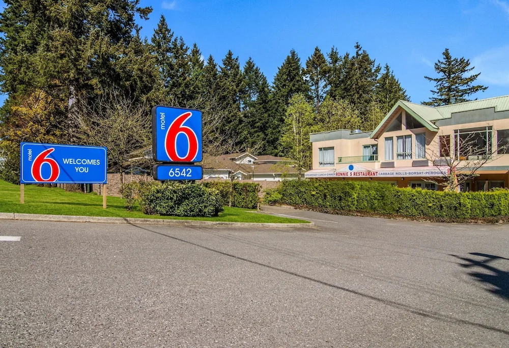 Econo Lodge Surrey