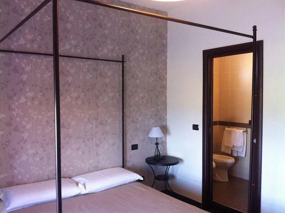 Bed & Breakfast H24