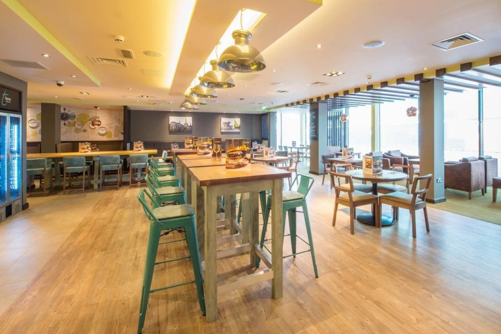 Premier Inn Lichfield City Centre