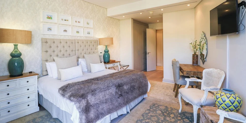 One Bedroom Apartment - Fully Equipped and Design Furnitures