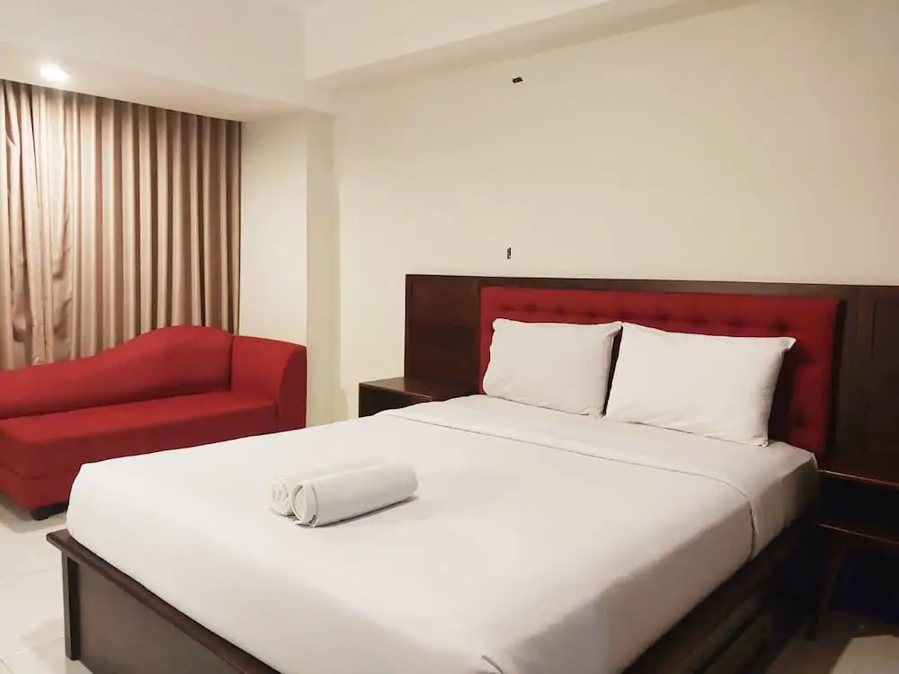 Scenic and Homey Studio Mataram City Apartment By Travelio