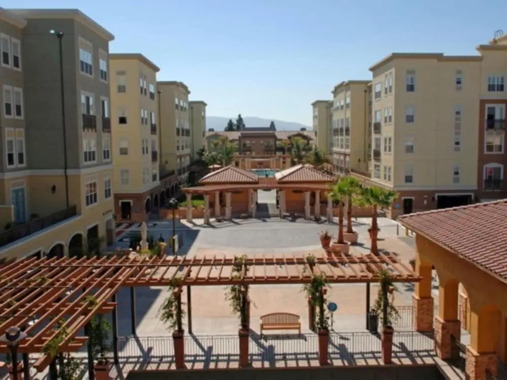 Global Luxury Suites in Silicon Valley