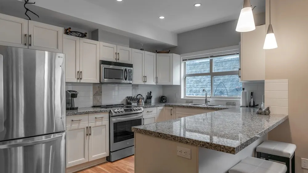 Fabulous Condo at Five Star Resort #209