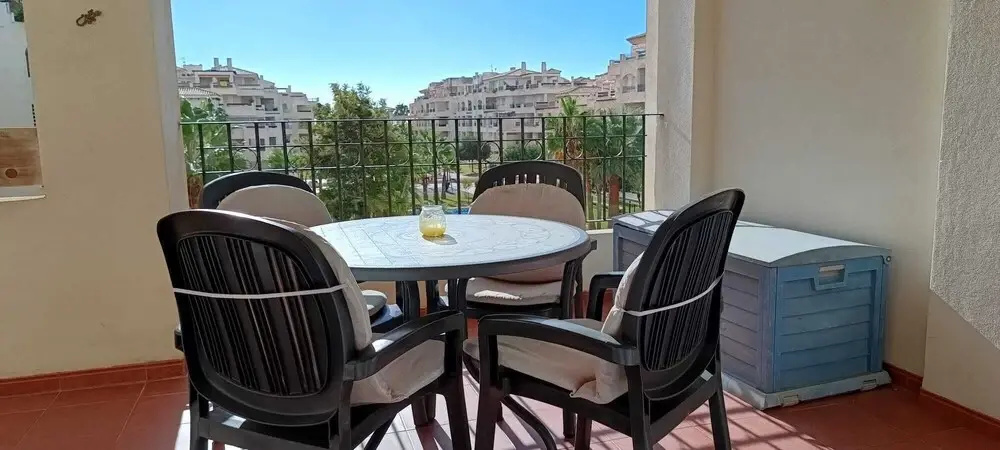 Lovely 2 Bedroom, 2 Bathroom Apartment With Pool