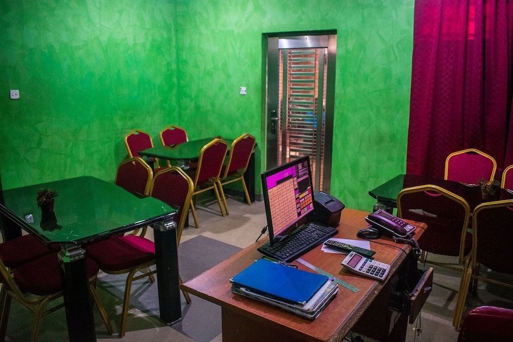 Exquisite Suites & Conference Centre