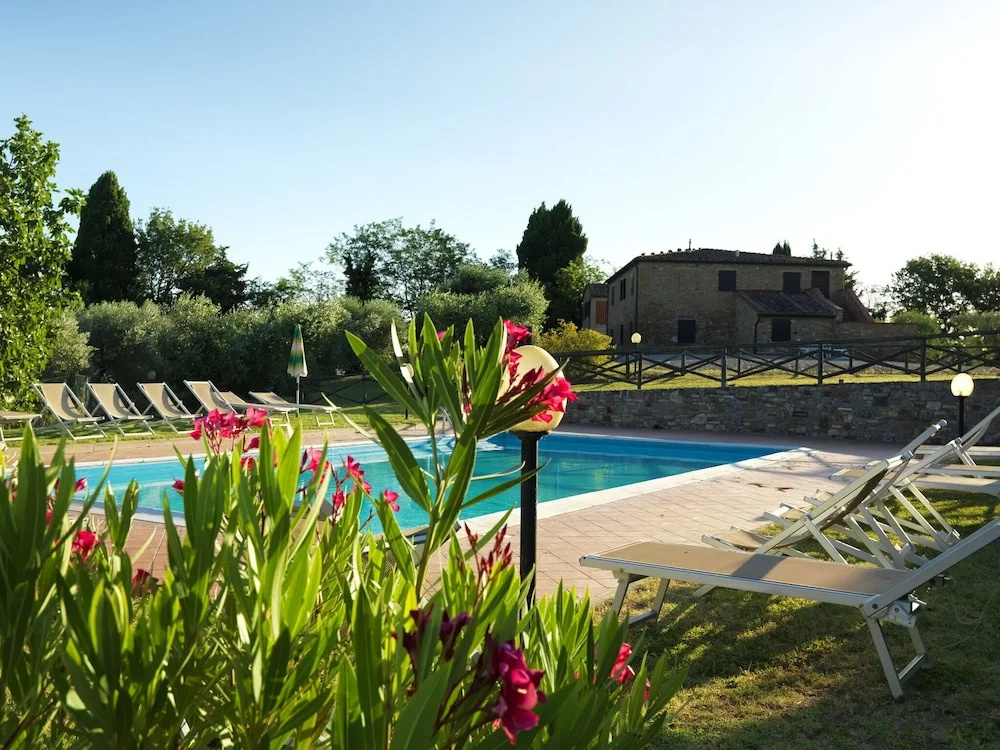 Tasteful Apartment in Gambassi Terme With Pool