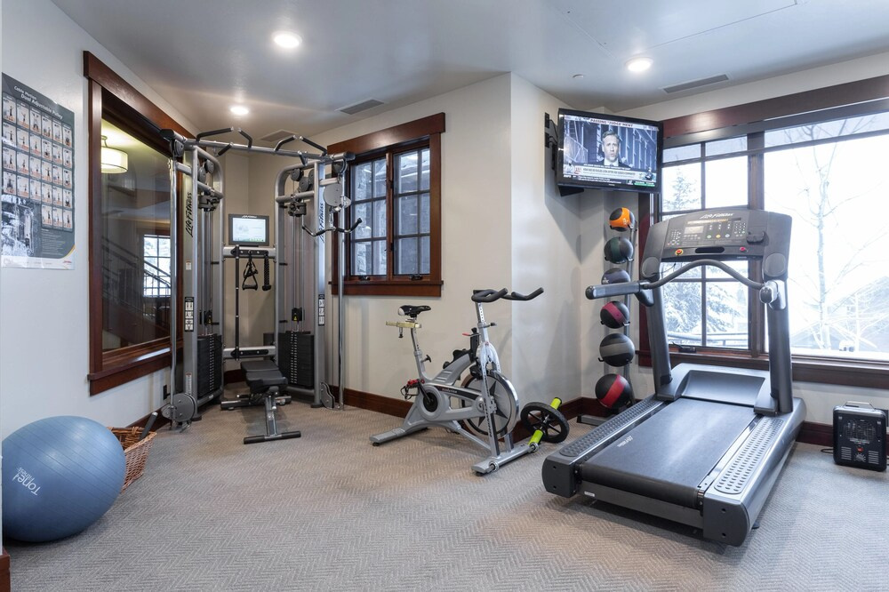 Ski-In Ski-Out 3BR Deer Valley Retreat condo