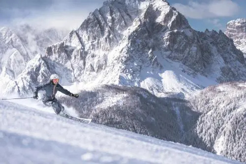 Loewe Dolomites