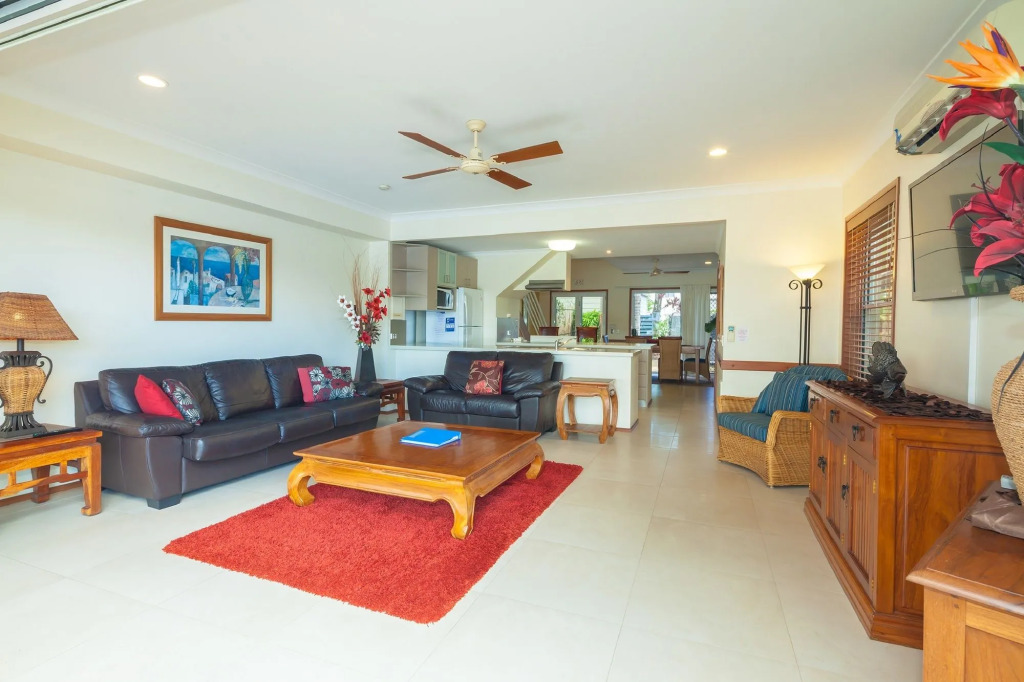 Noosa Entrance Waterfront Resort