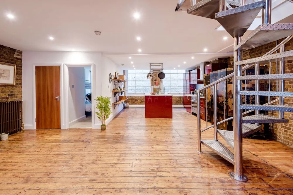 Loft Apartment With Roof Terrace in the Heart of Shoreditch