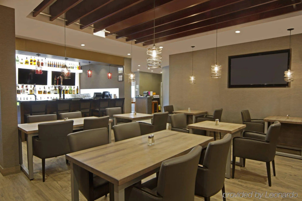 Holiday Inn Calgary Airport by IHG
