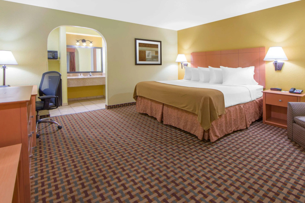Days Inn by Wyndham Lubbock South