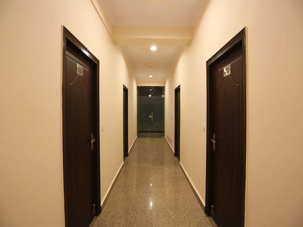 Capital O 35665 Yamnotri Retreat