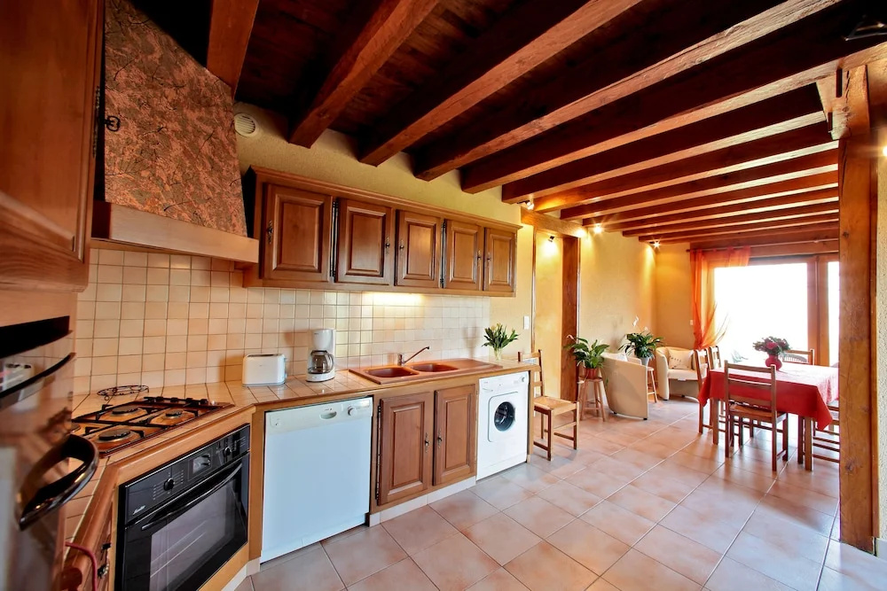 COMBAS village de gites