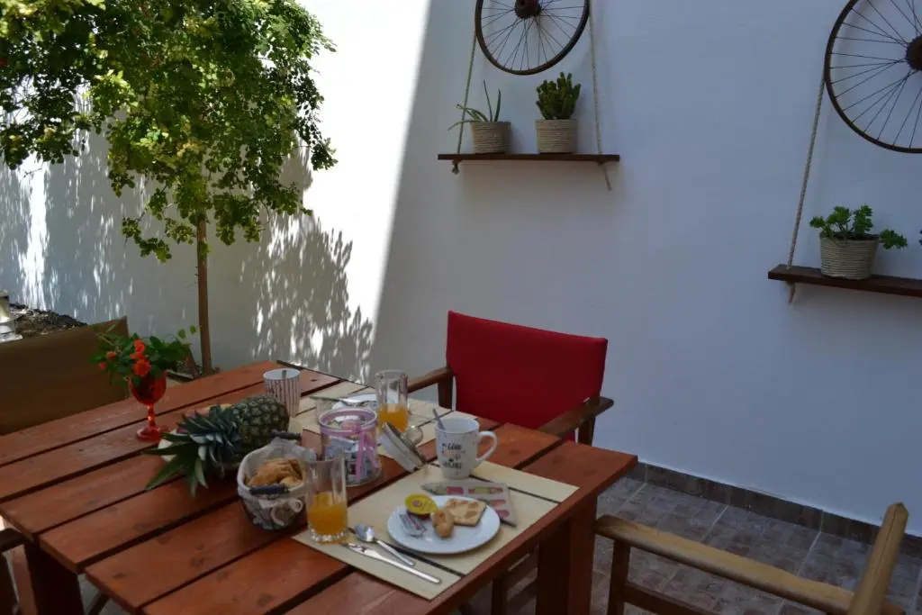 City garden house