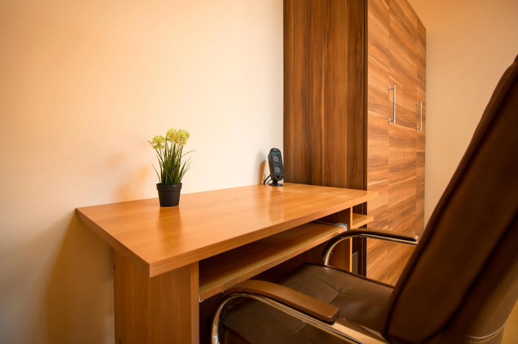 The Rocky House - Central & Private 2BDR