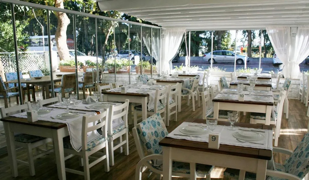 Sare Suites Beach Hotel