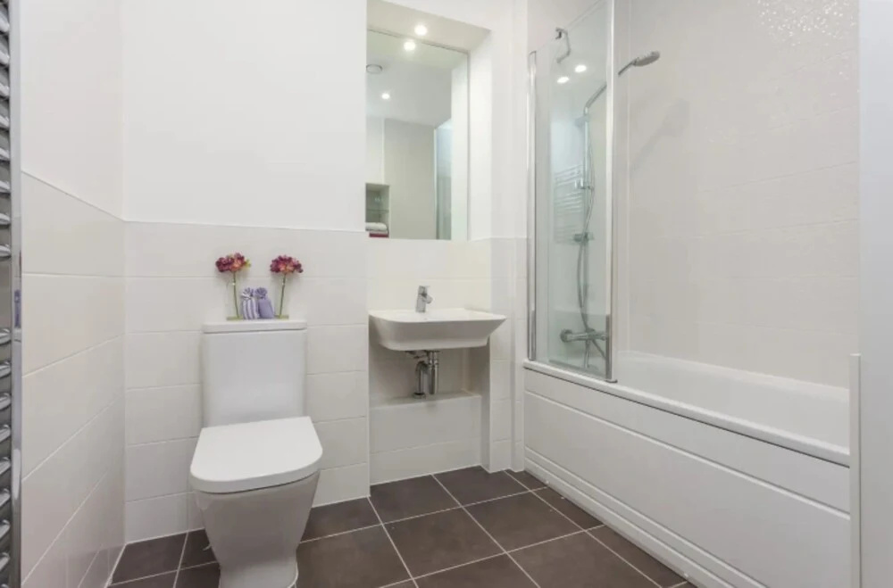 Modern 2 Bedroom Flat with 2 Bathrooms