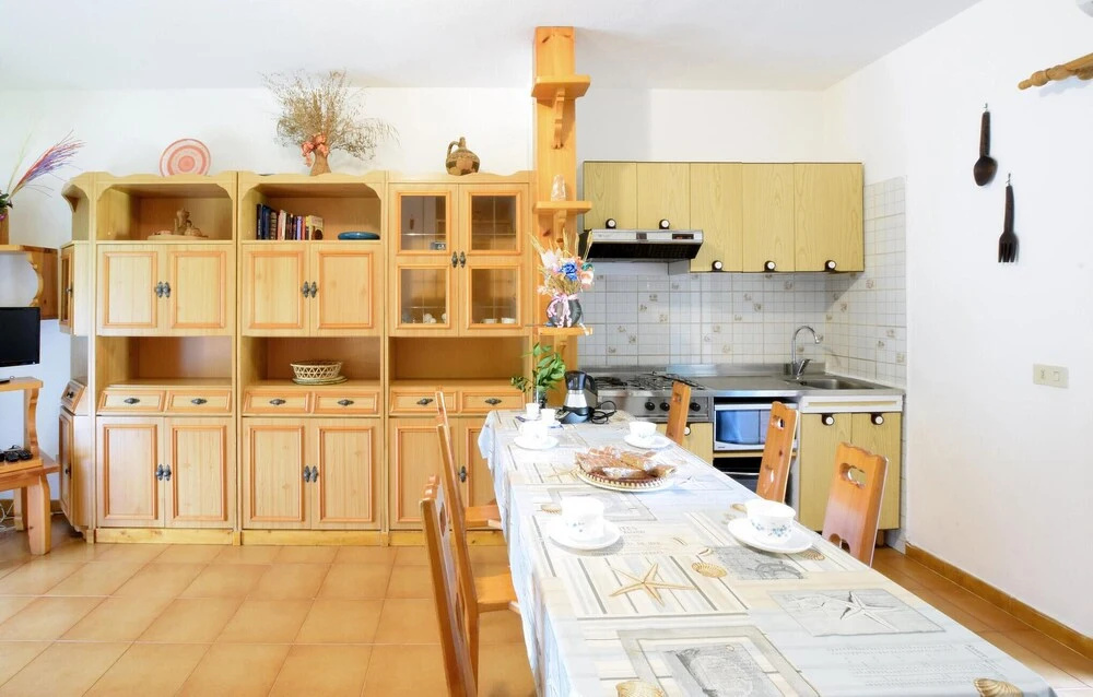 Stunning Home in Cannigione With 2 Bedrooms