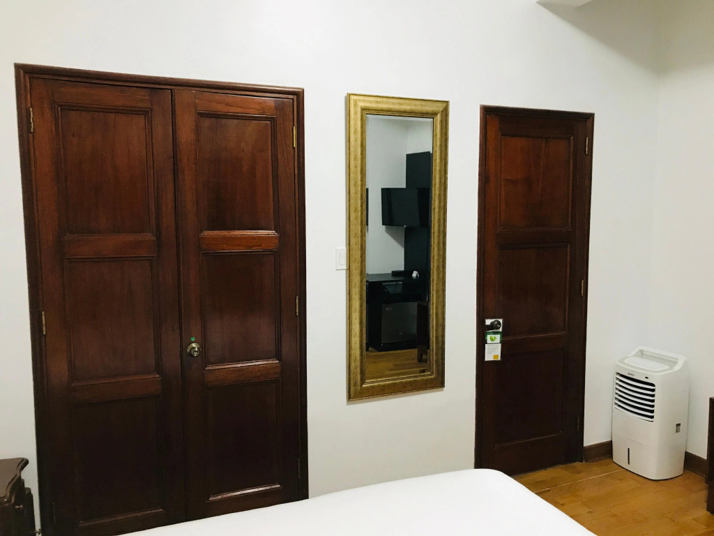 Larqa Park Rooms