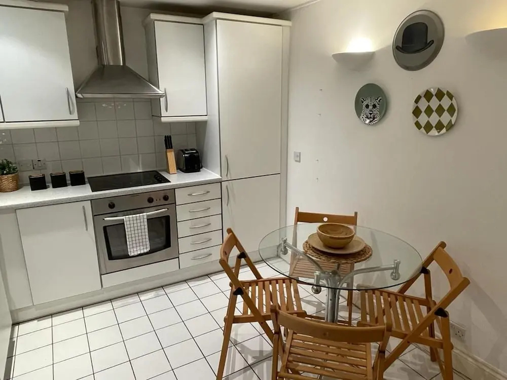 Cozzy 1-bed Apartment in Liverpool St & Shoreditch
