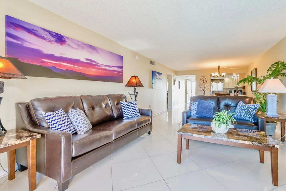 Cocoa Beach Towers 52
