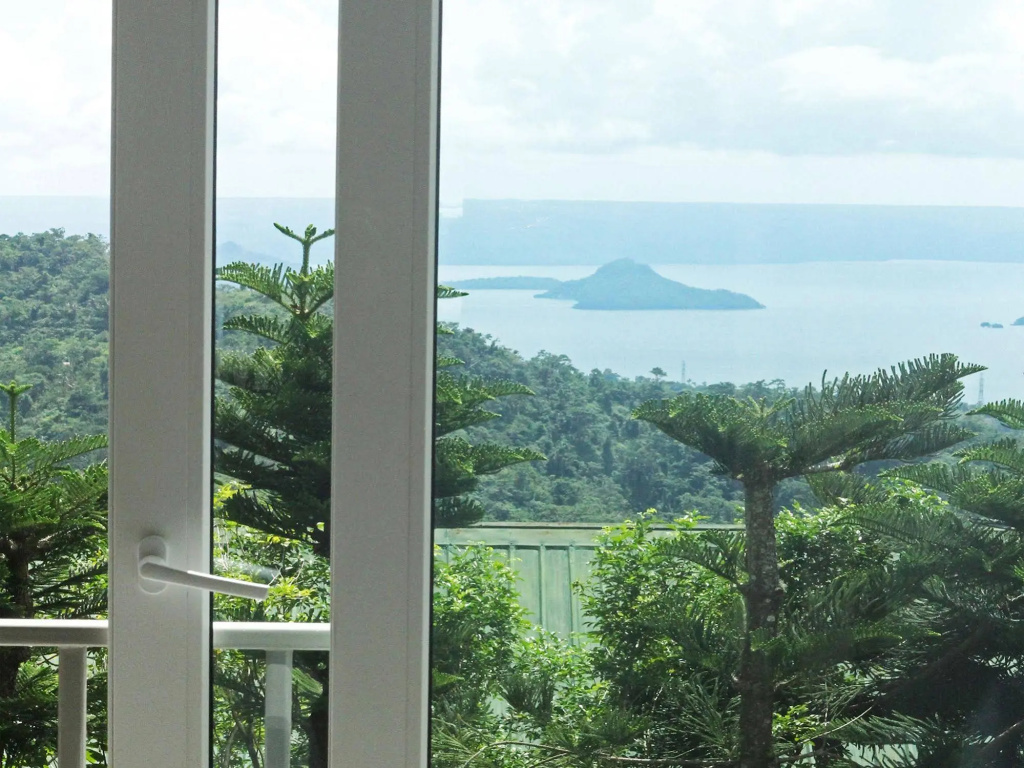 Discovery Country Suites