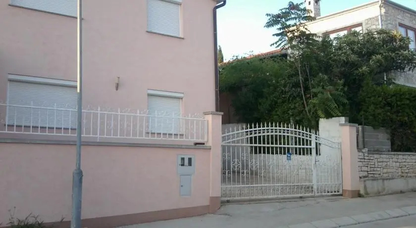 Apartments Edo