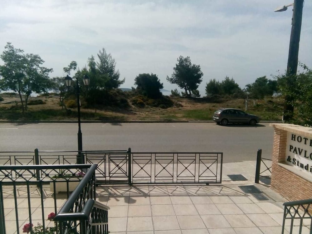 Hotel Pavlos & Studios