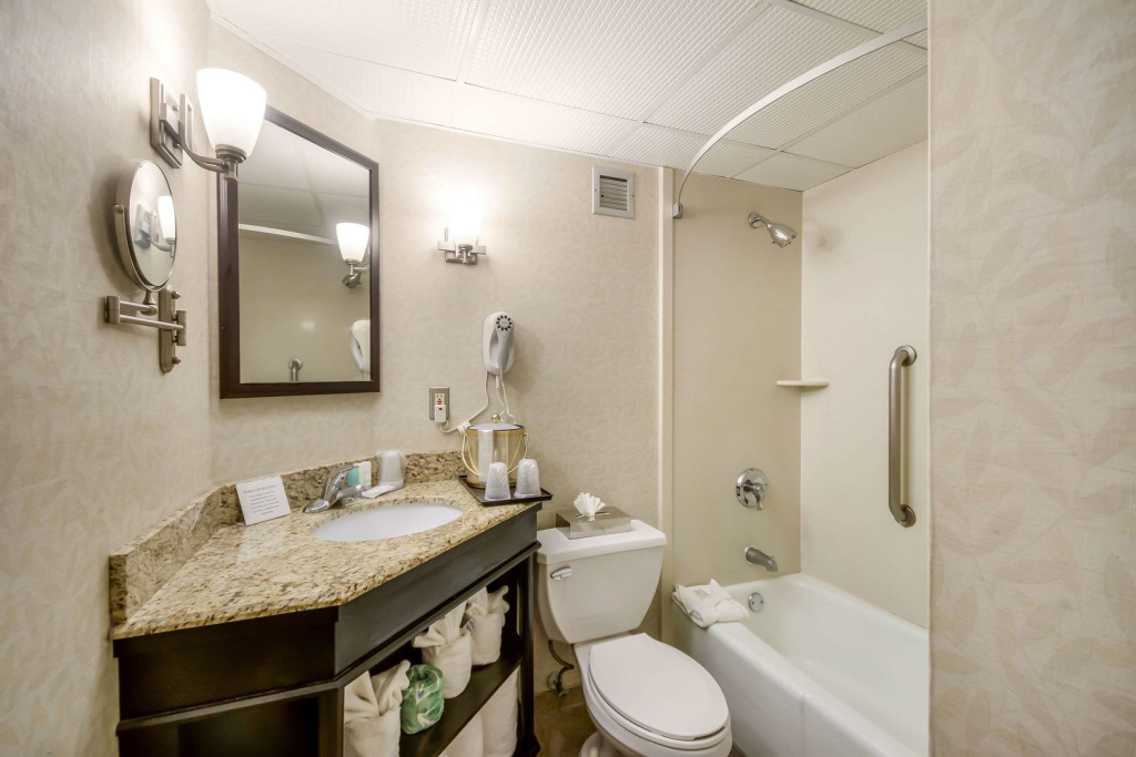 Exton Hotel and Conference Center