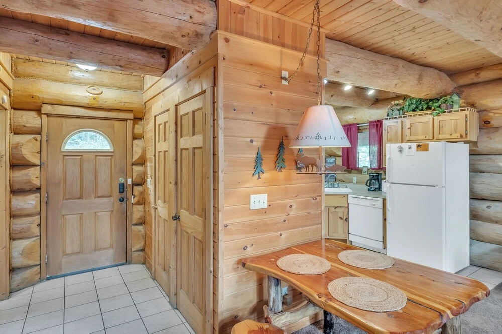 Stunning Views - Amazing Mountain Views 2 Bedroom Cabin by Heavenly Views Resort