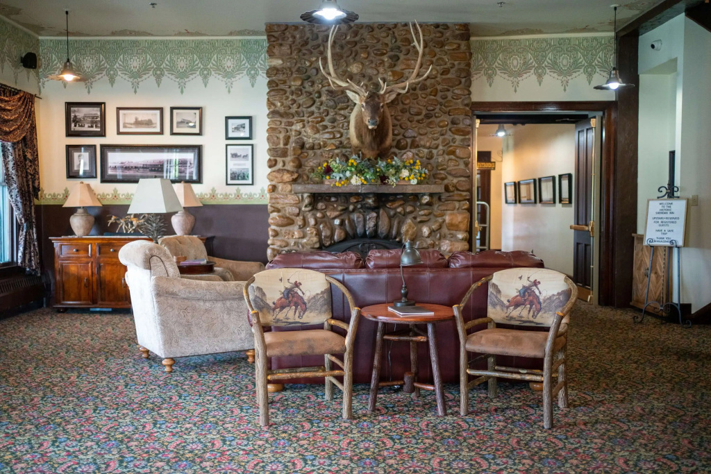 Sheridan Inn - Best Western Signature Collection