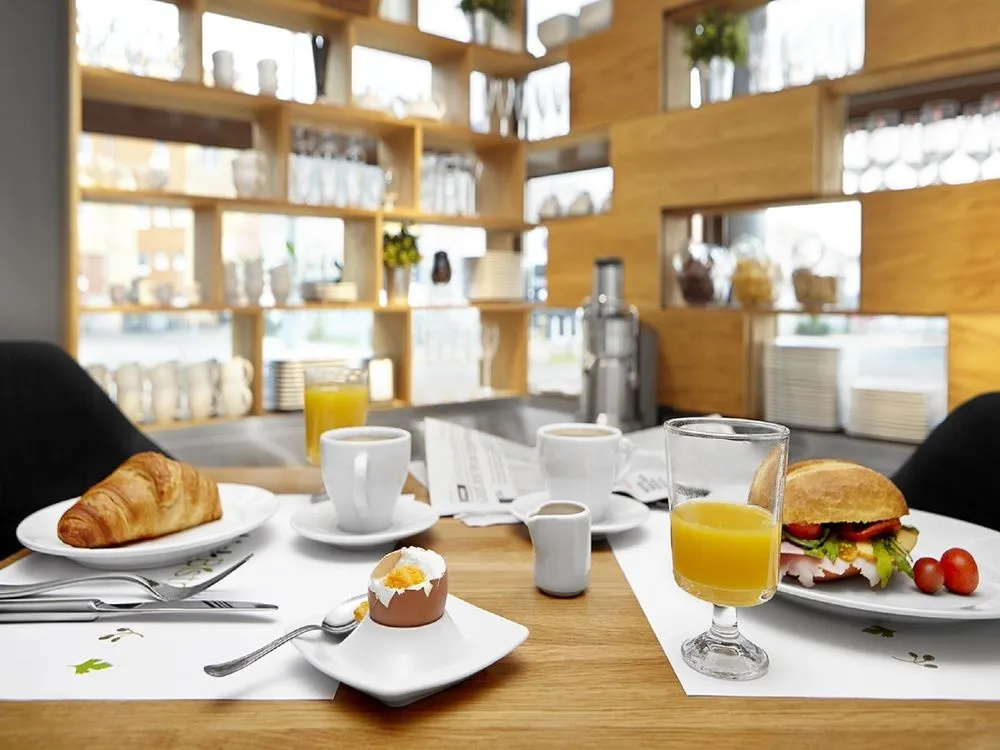 Link Hotel