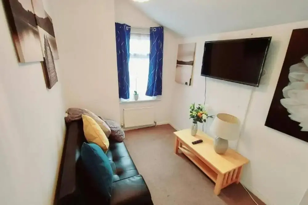 Gilling Villa Remarkable 4-bed House in Gillingham