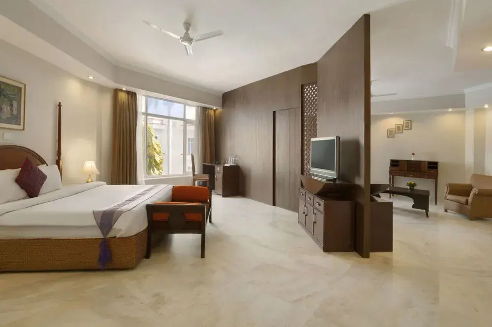 Holiday Inn