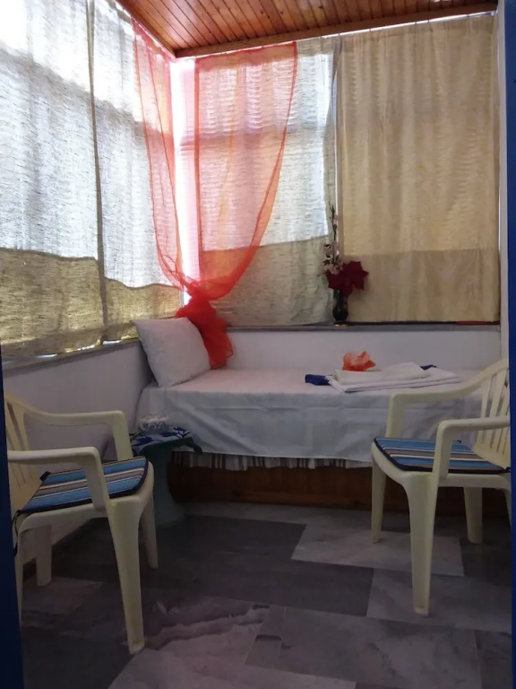 Tinos Evelina