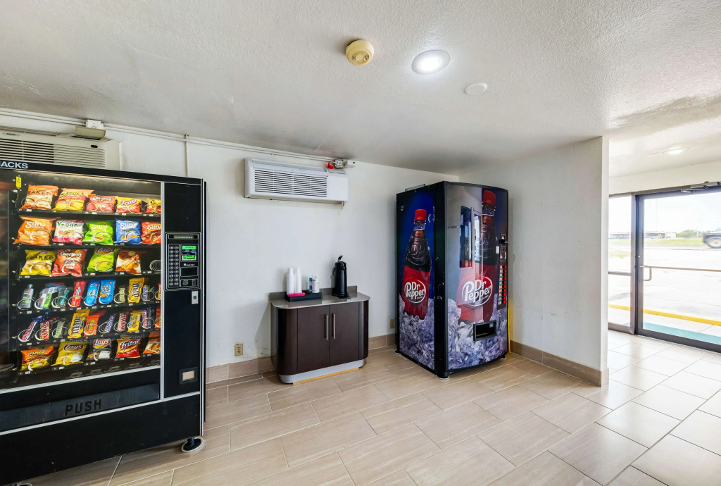 Motel 6 Greenville, TX