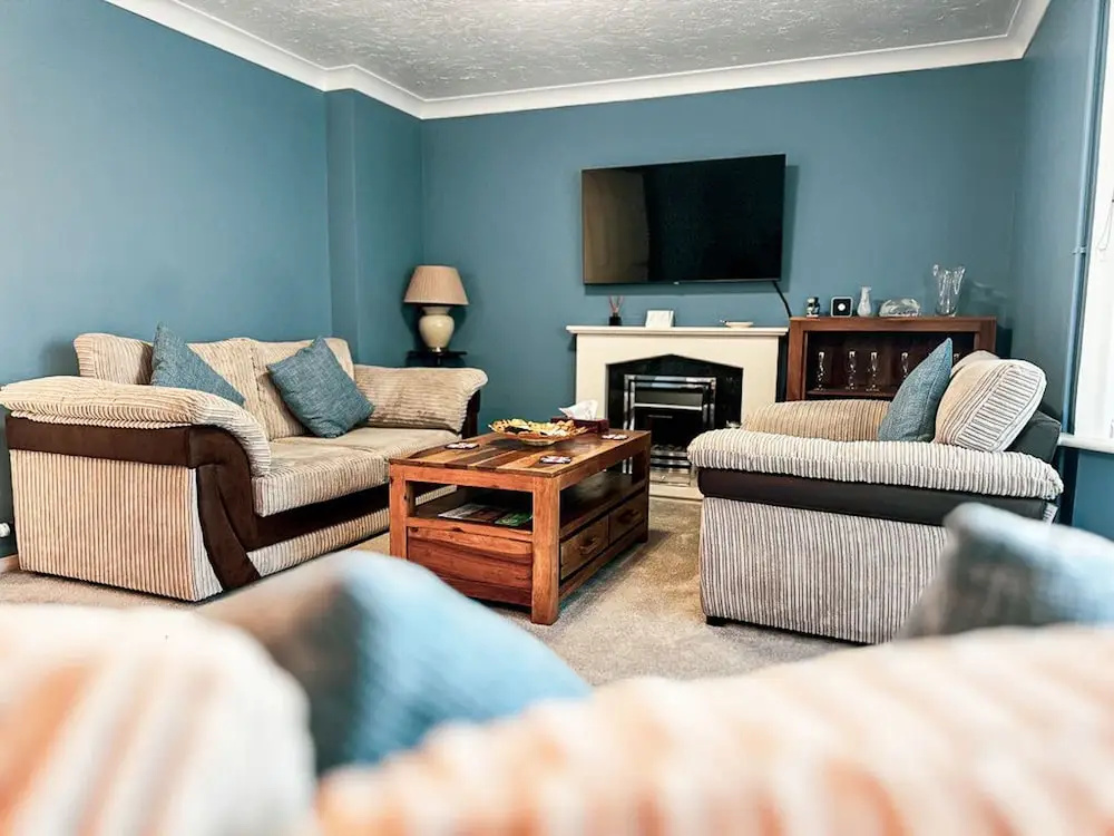 Charming 3-bedroom Bungalow in Oulton Lowestoft