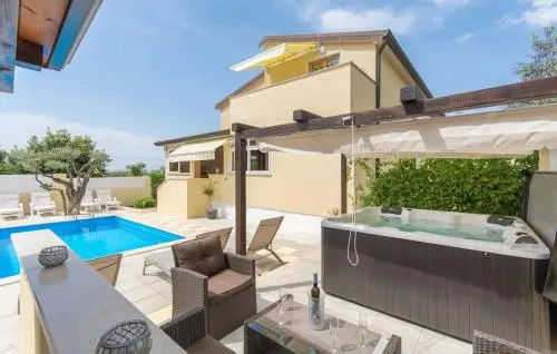 Apartments Sani