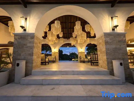 Maison Boheme Modern Apartment & Villa with Pool in Sanur