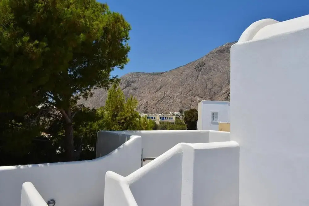 Perissa Blue Dome Rooms
