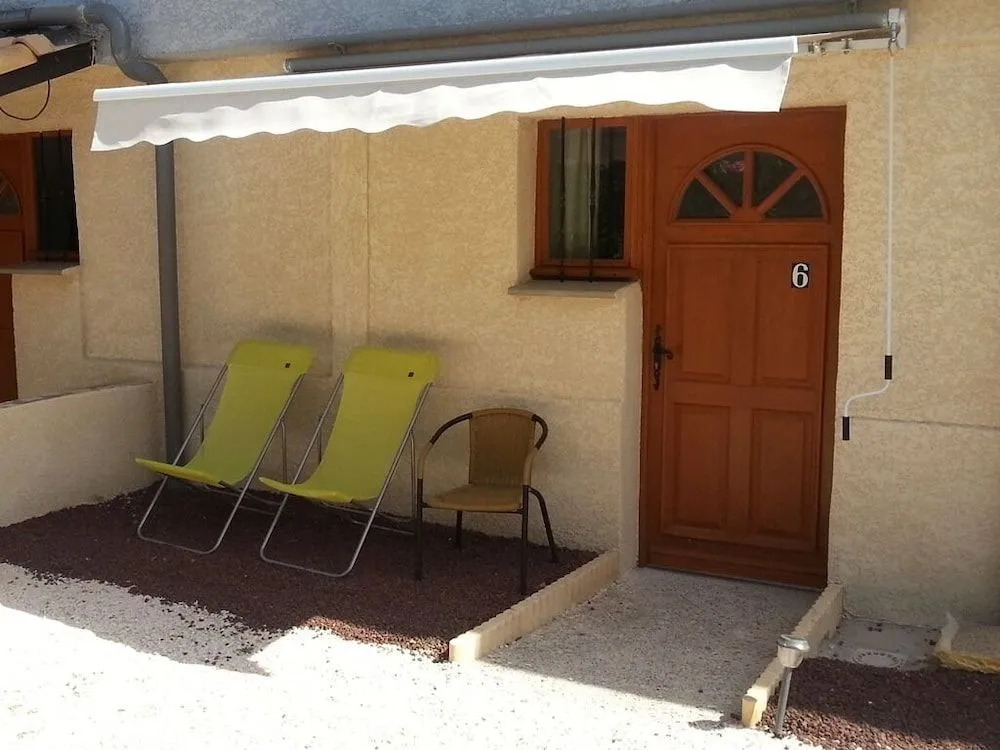LOGIS Hôtel Restaurant La Chaumière