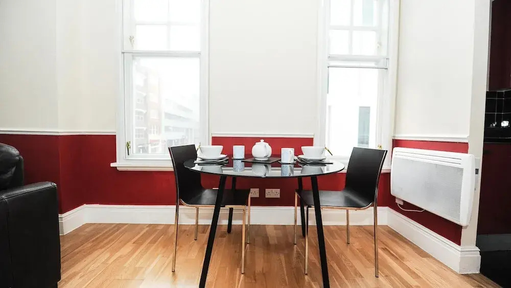 Bright And Spacious 1 Bedroom Apartment
