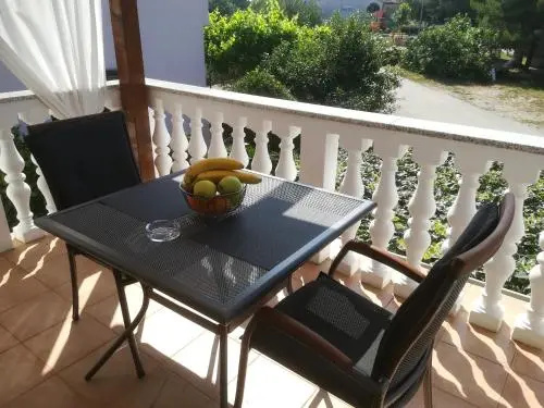 Apartments Dejana Štinjan