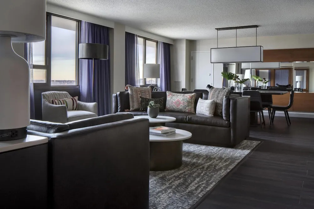 New York LaGuardia Airport Marriott