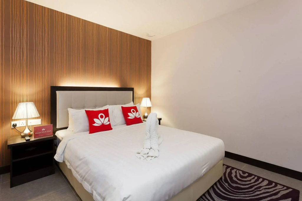 ZEN Rooms Near SOGO