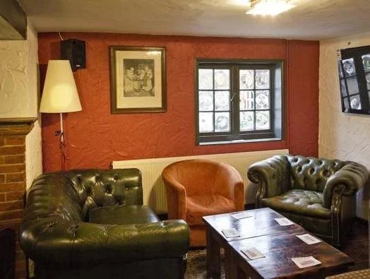 The May Garland Inn