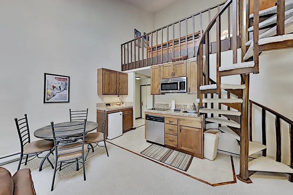 6292us4o 1 Bedroom Condo