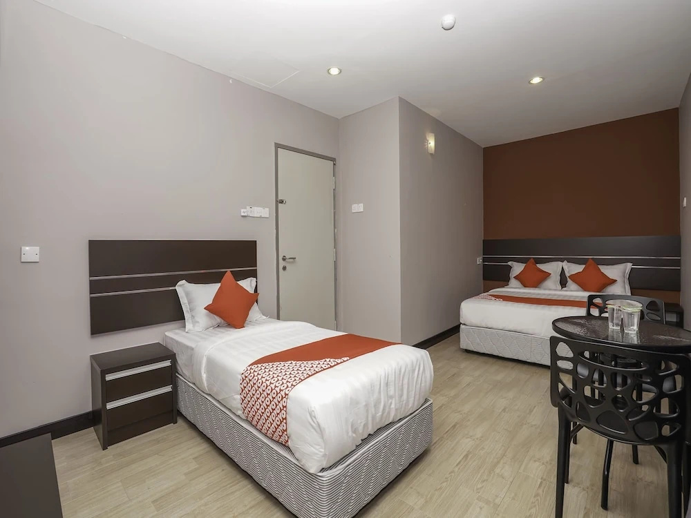 OYO 1043 Get Inn Hotel Sendayan